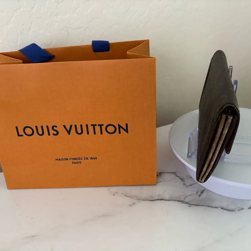 Louis Vuitton Brown Sarah Monogram LongWallet